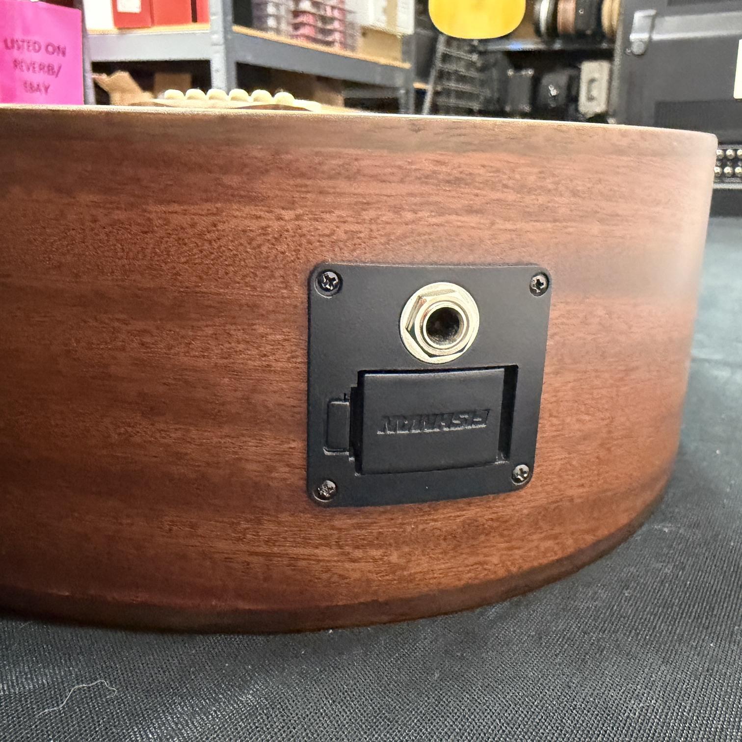 Used Teton STG105CENT 105 Series Grand Concert Acoustic Electric Guitar with Case - Image 28