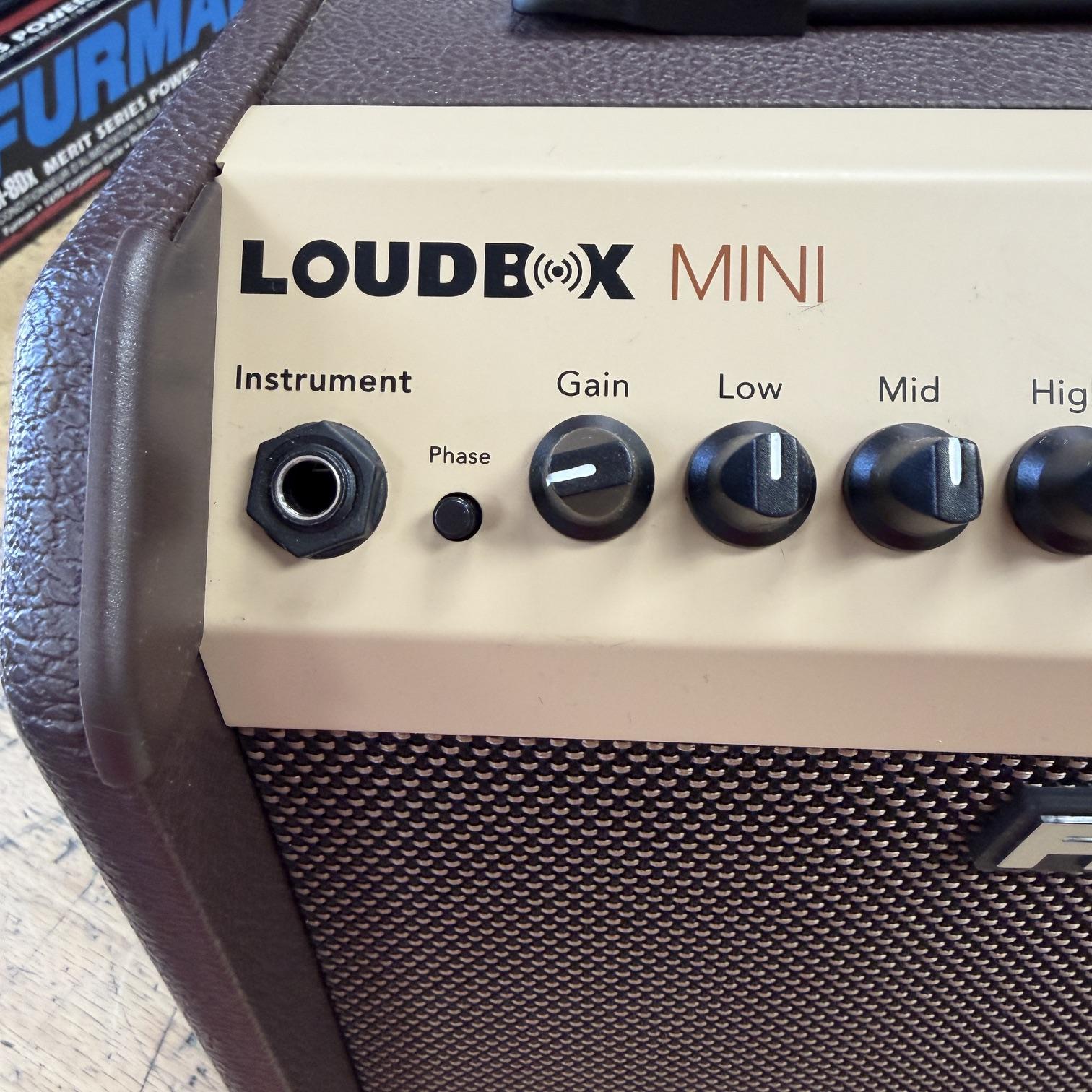 Used Fishman Loudbox Mini PRO-LBX-500 BT 60-watt 1 x 6.5-inch Acoustic Guitar Amp Amplifier - Image 3