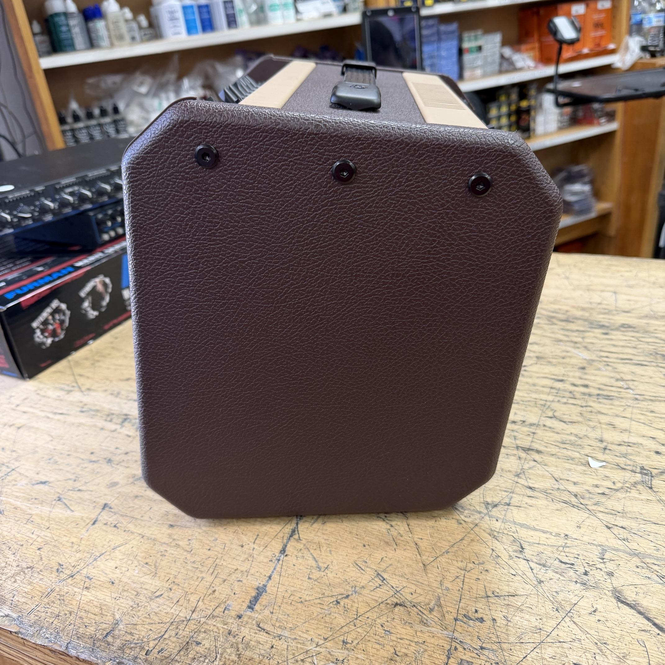 Used Fishman Loudbox Mini PRO-LBX-500 BT 60-watt 1 x 6.5-inch Acoustic Guitar Amp Amplifier - Image 7