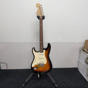 Used Squier by Fender Strat Stratocaster Affinity Series Left Handed Electric Guitar 2014