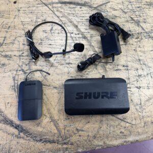 Used Shure BLX4 H10 Freq: 542Mhz-572Mhz Wireless Microphone System with BLX1 H10 Body Pack & Lavalier Mic