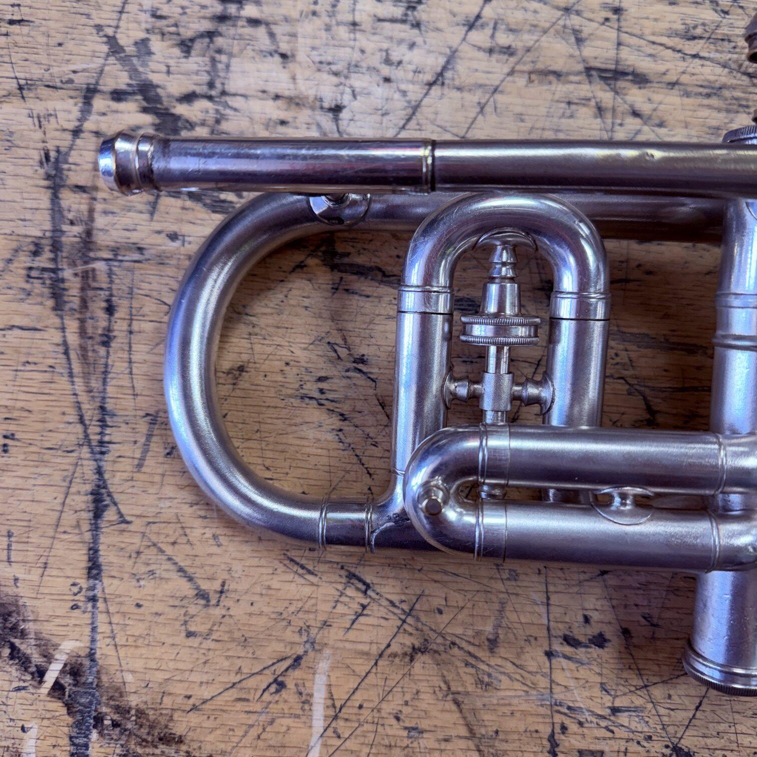 Vintage 1940 Conn Victor 80A Silver Bb Cornet with Case Just Serviced New Pro Tec Case - Image 3