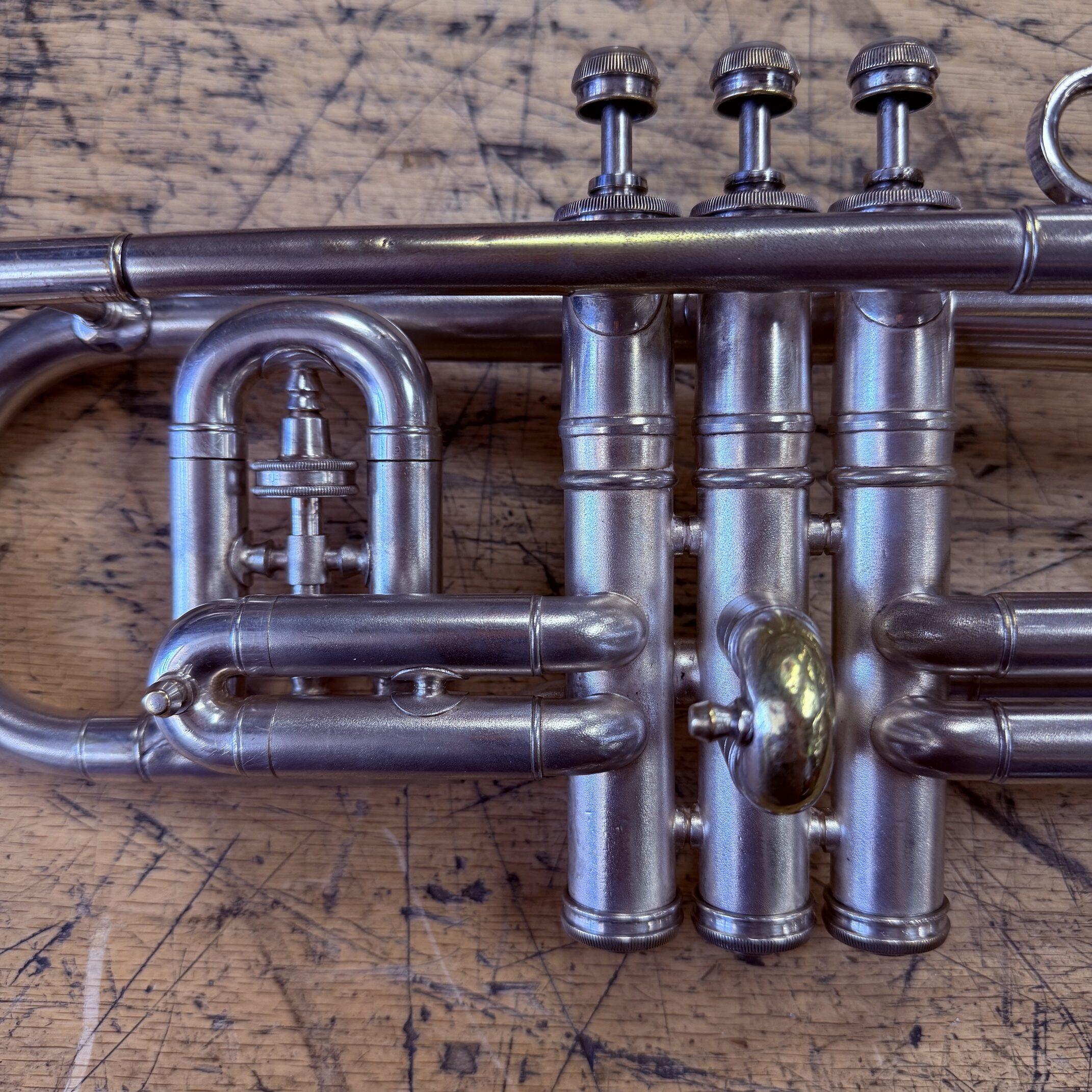 Vintage 1940 Conn Victor 80A Silver Bb Cornet with Case Just Serviced New Pro Tec Case - Image 4