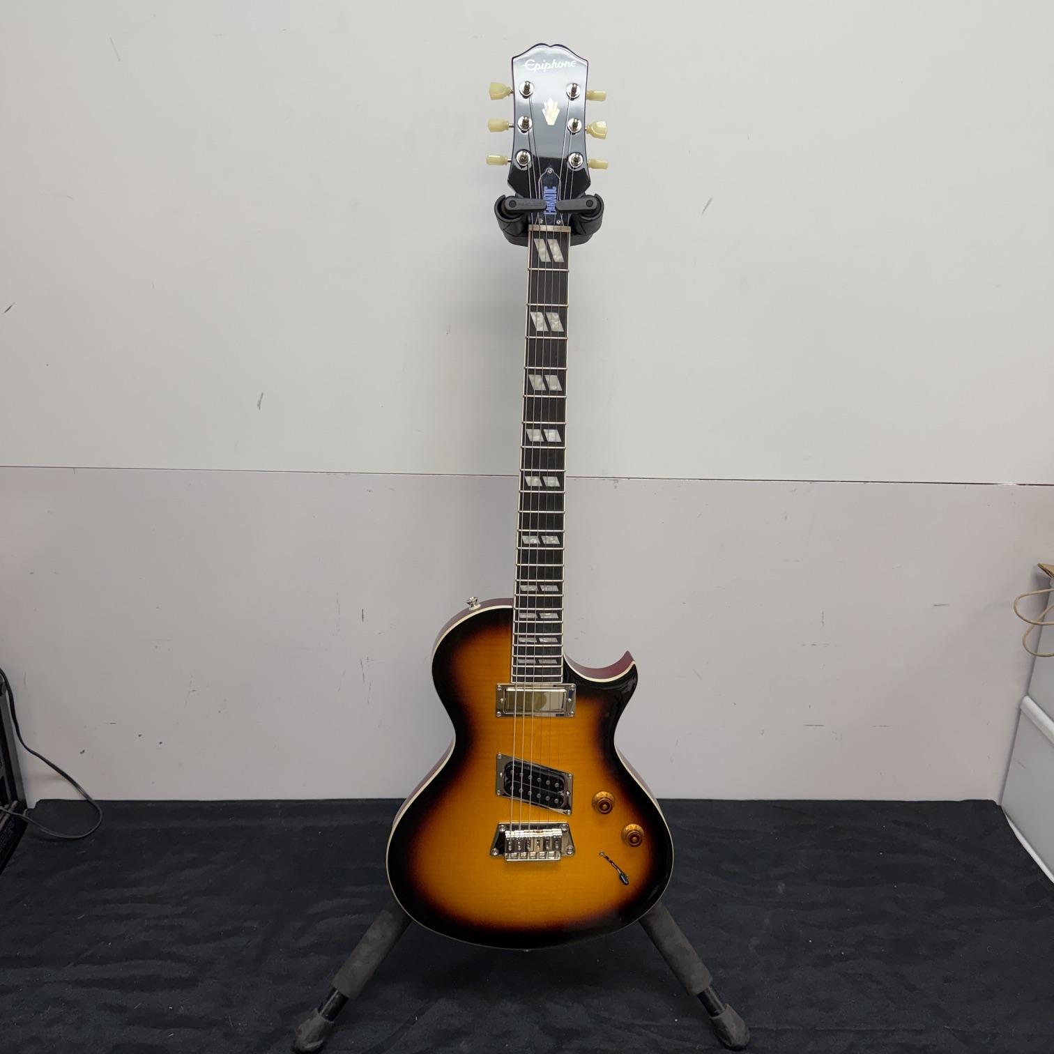 Used Epiphone Nancy Wilson Fanatic Nighthawk Electric Guitar with Original Case - Image 2