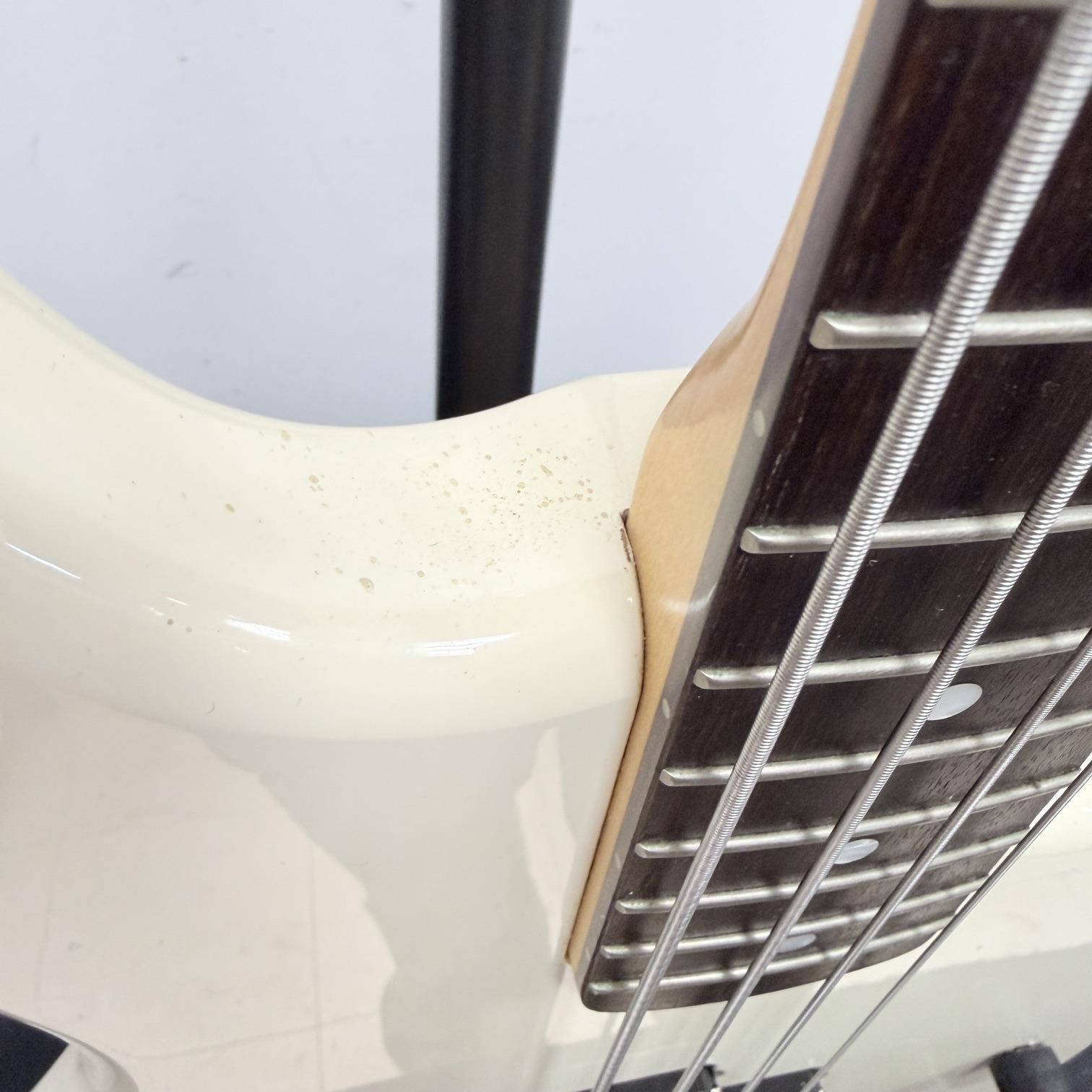 Vintage Yamaha BB200 4-String Active Electric Bass Guitar with EMG Leland Sklar Signature Pickups - Image 11