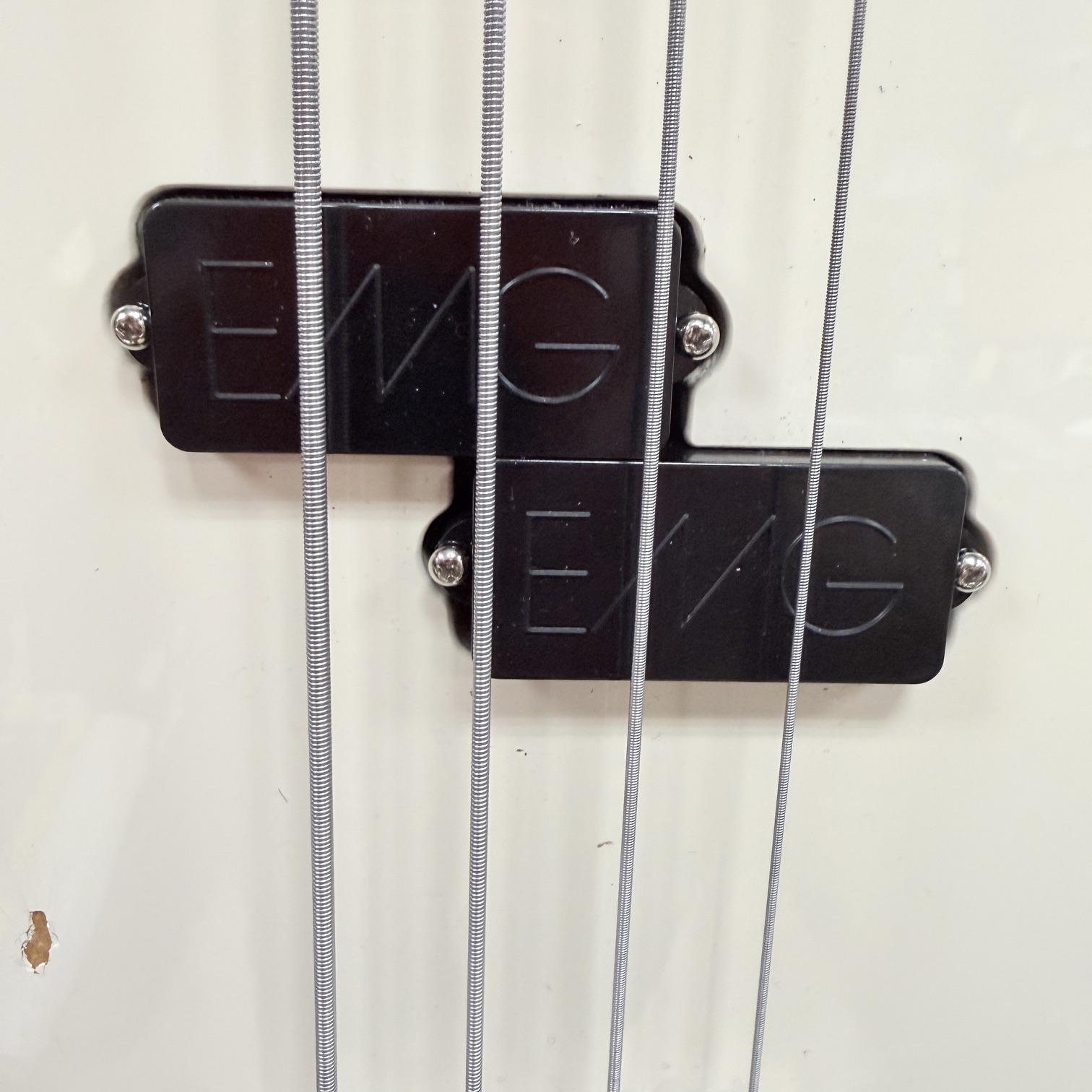 Vintage Yamaha BB200 4-String Active Electric Bass Guitar with EMG Leland Sklar Signature Pickups - Image 13
