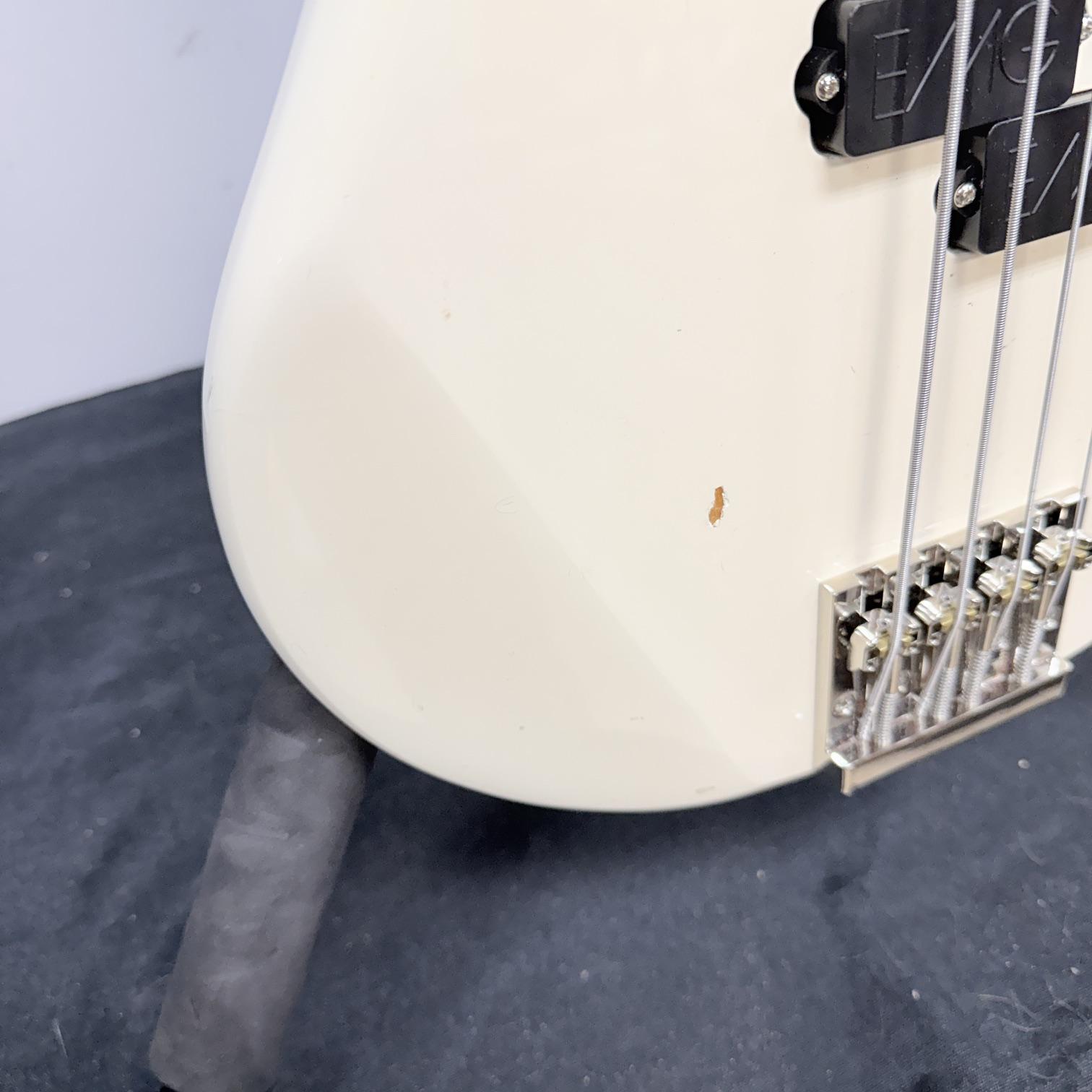 Vintage Yamaha BB200 4-String Active Electric Bass Guitar with EMG Leland Sklar Signature Pickups - Image 15