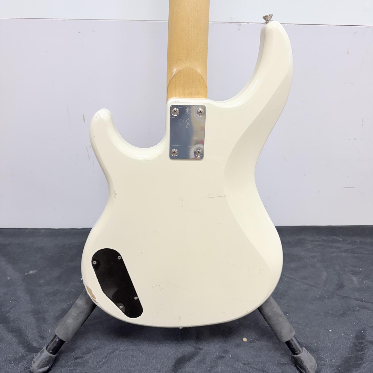 Vintage Yamaha BB200 4-String Active Electric Bass Guitar with EMG Leland Sklar Signature Pickups - Image 24