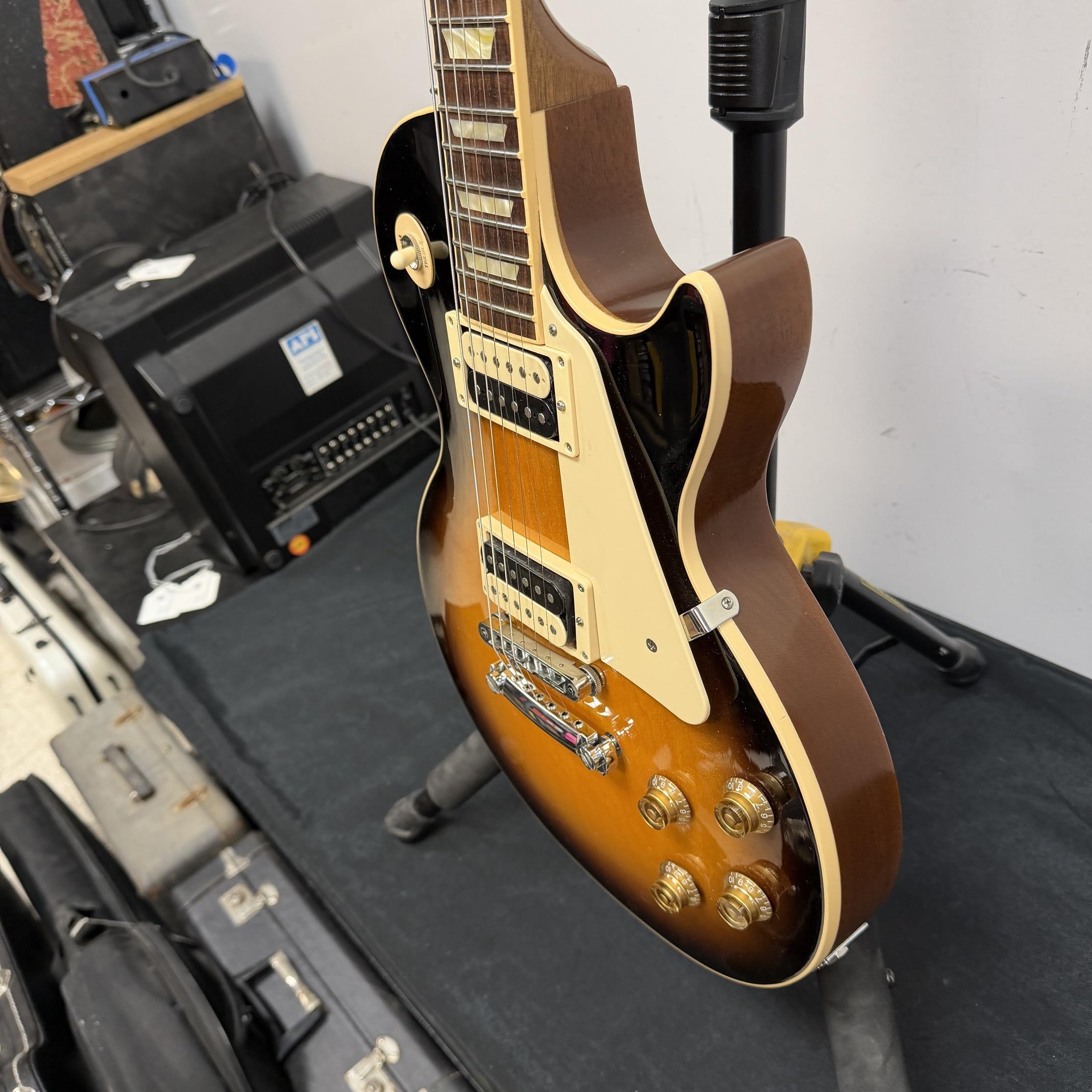 Used Gibson Les Paul Standard Traditional Pro Electric Guitar with Gibson Case Model LPCGVSCH1 Vintage Sunburst 2011 - Image 12