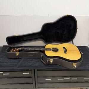 Used Taylor 710-LTD 2002 Natural Limited of 252 Acoustic Guitar with Case