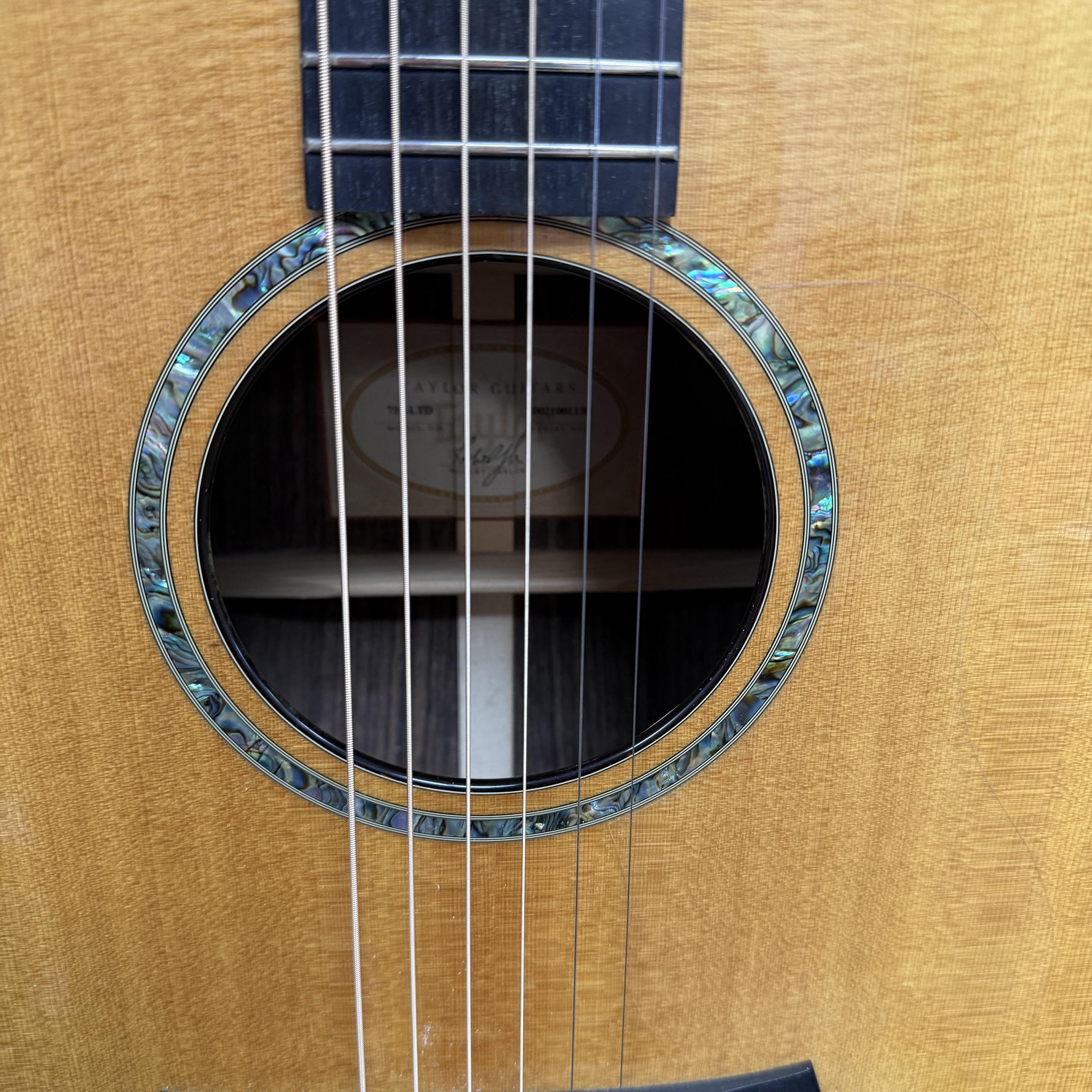 Used Taylor 710-LTD 2002 Natural Limited of 252 Acoustic Guitar with Case - Image 8