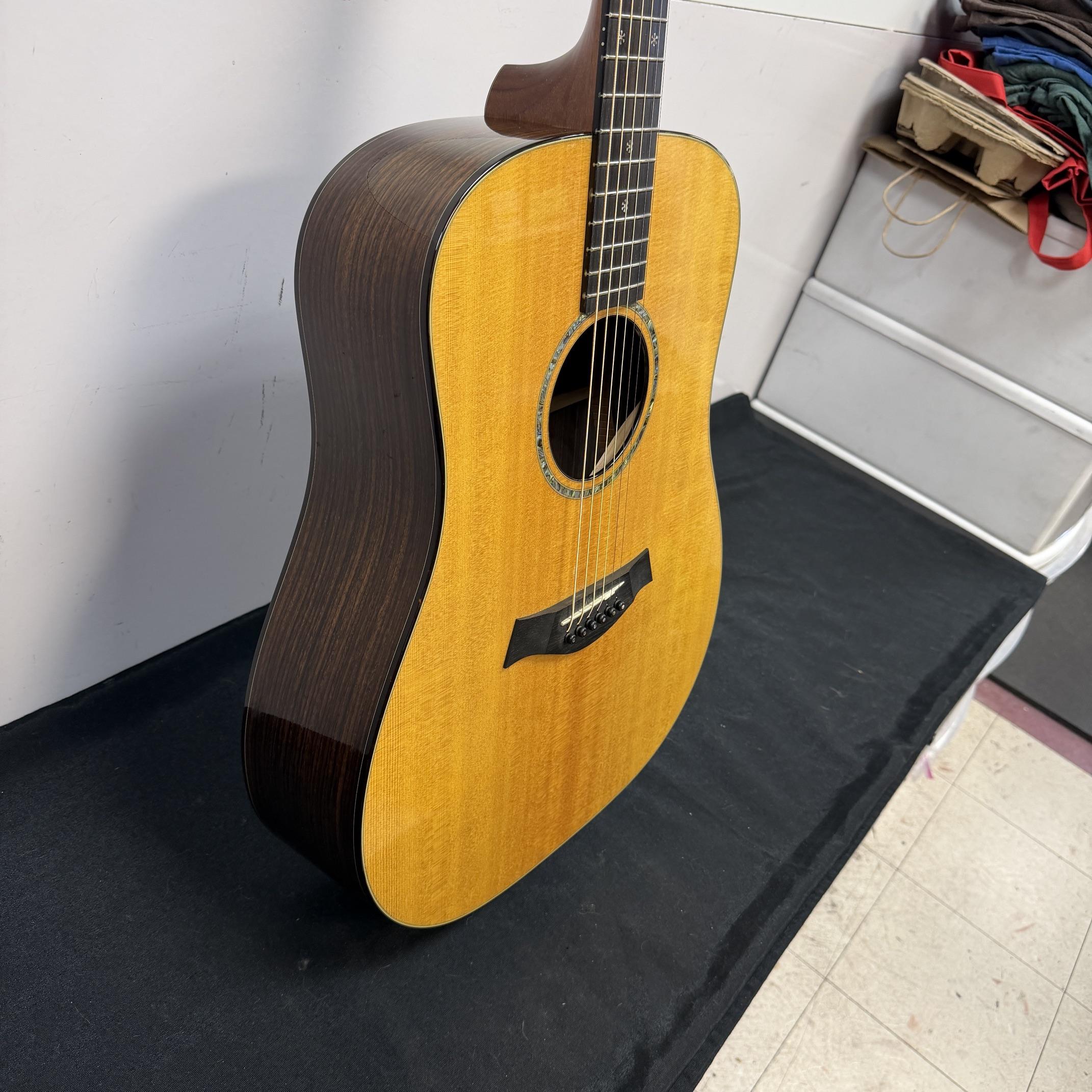 Used Taylor 710-LTD 2002 Natural Limited of 252 Acoustic Guitar with Case - Image 10