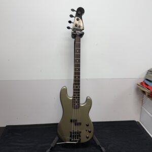 Vintage Fender P-J Bass 4-String Electric Bass Guitar Silver Jade Made in Japan Factory Kahler Tremolo Bridge Active EMG Pickups 1985-1986