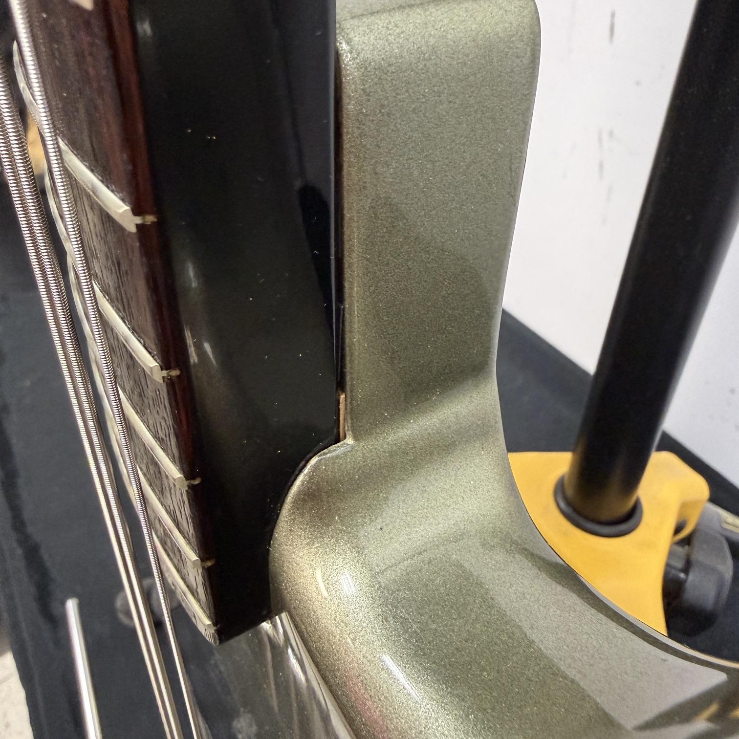 Vintage Fender P-J Bass 4-String Electric Bass Guitar Silver Jade Made in Japan Factory Kahler Tremolo Bridge Active EMG Pickups 1985-1986 - Image 16