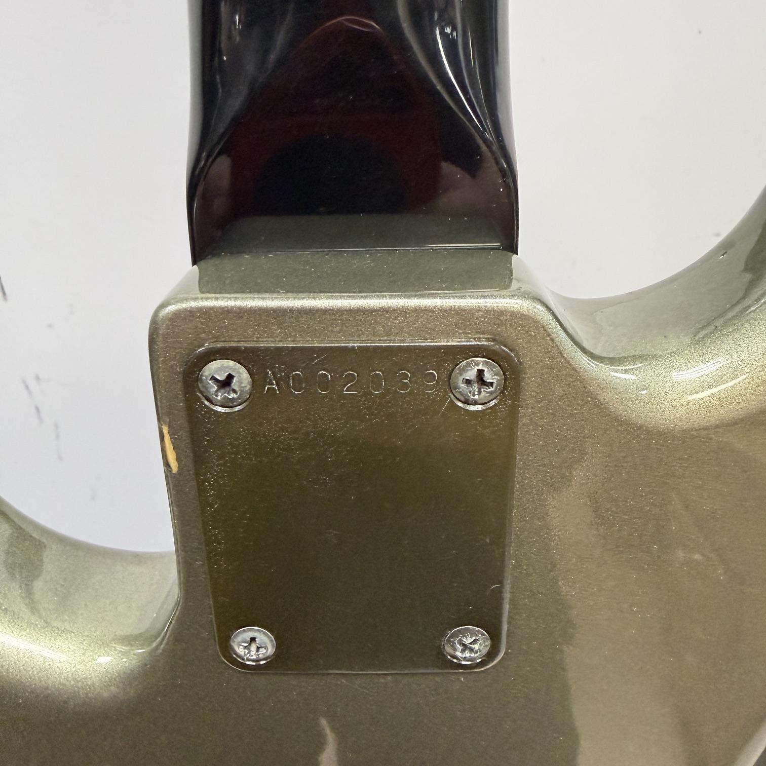 Vintage Fender P-J Bass 4-String Electric Bass Guitar Silver Jade Made in Japan Factory Kahler Tremolo Bridge Active EMG Pickups 1985-1986 - Image 21