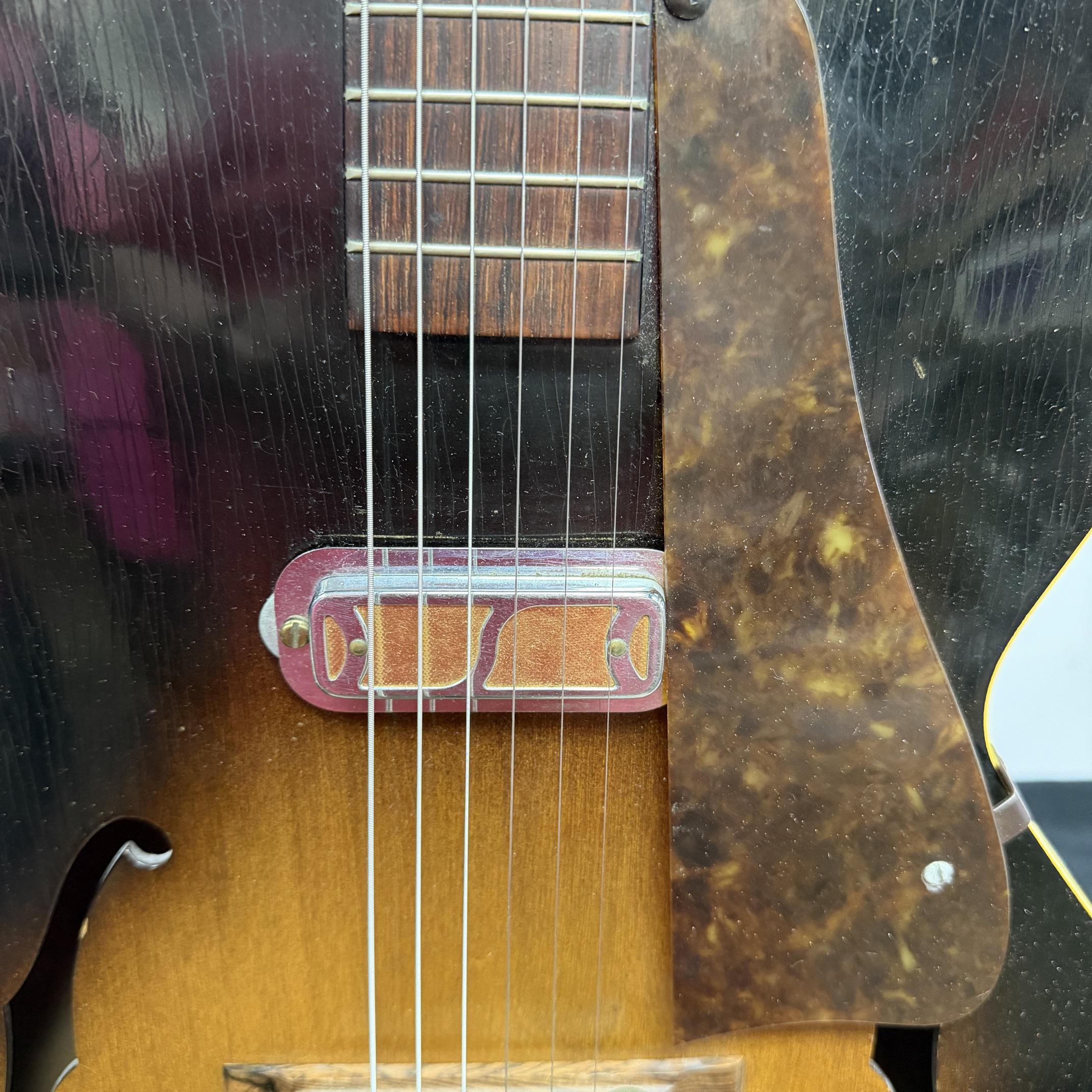 Vintage Gibson 1952 L-48 Hollowbody Archtop Acoustic Electric Guitar with DeArmond Gold Foil Pickup and Lifton Case - Image 9