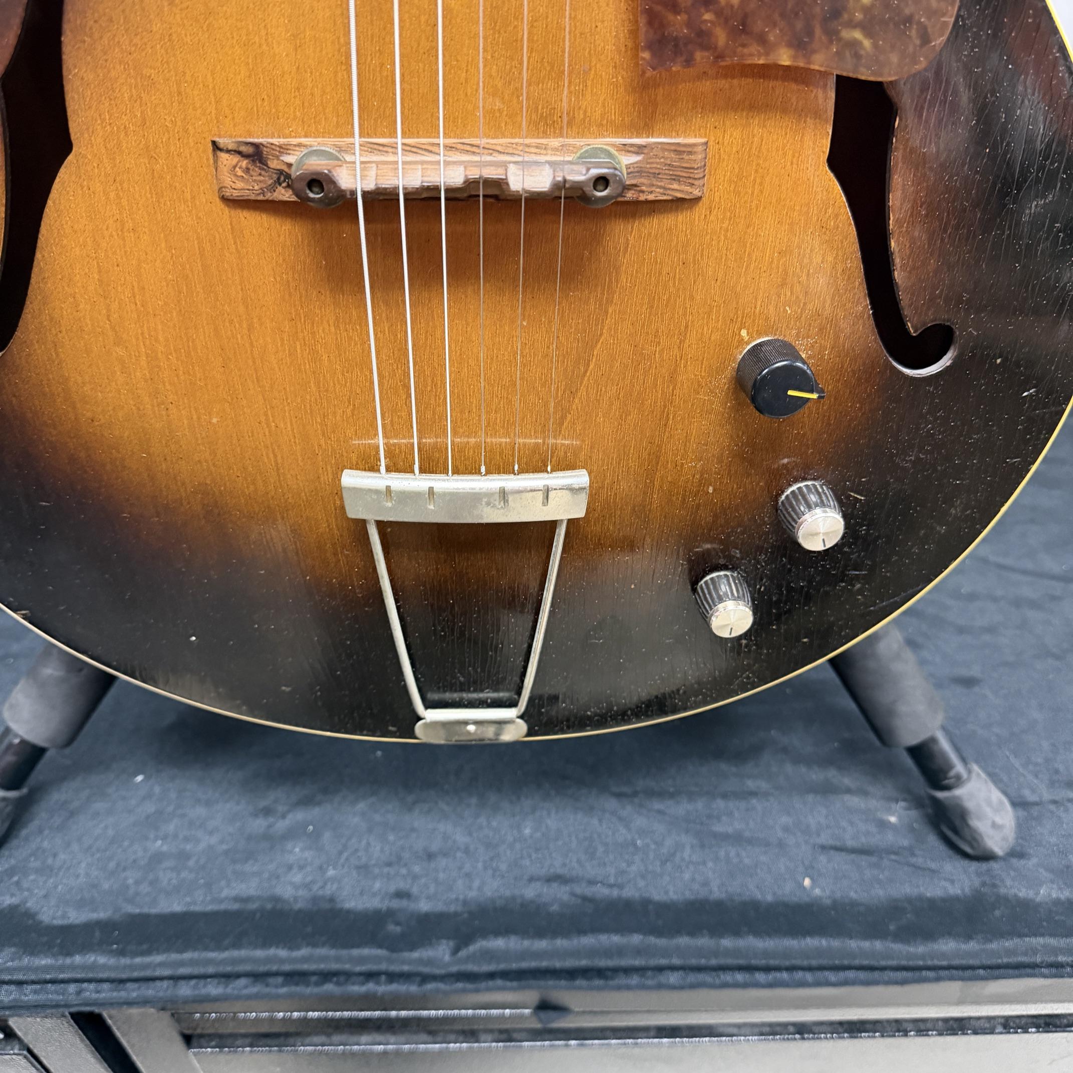 Vintage Gibson 1952 L-48 Hollowbody Archtop Acoustic Electric Guitar with DeArmond Gold Foil Pickup and Lifton Case - Image 10