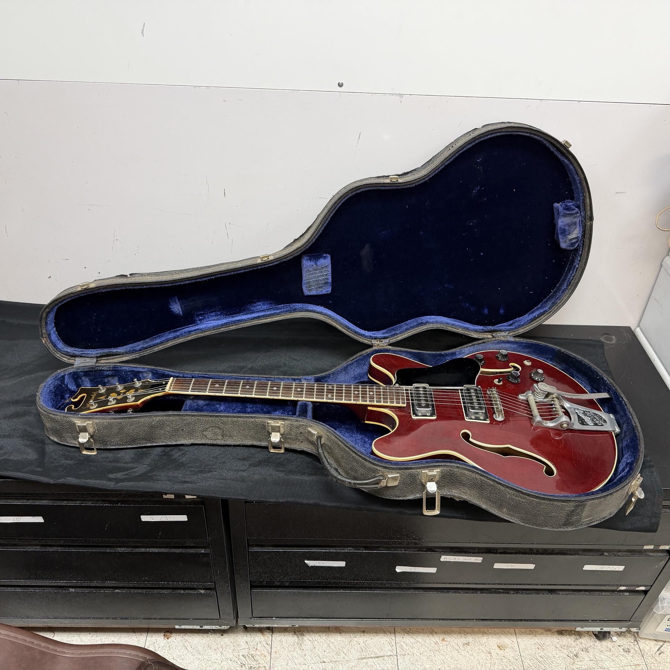 Vintage Standel 420-CV Semi-Hollowbody Electric Guitar 60's Made in the USA with Case Bigsby