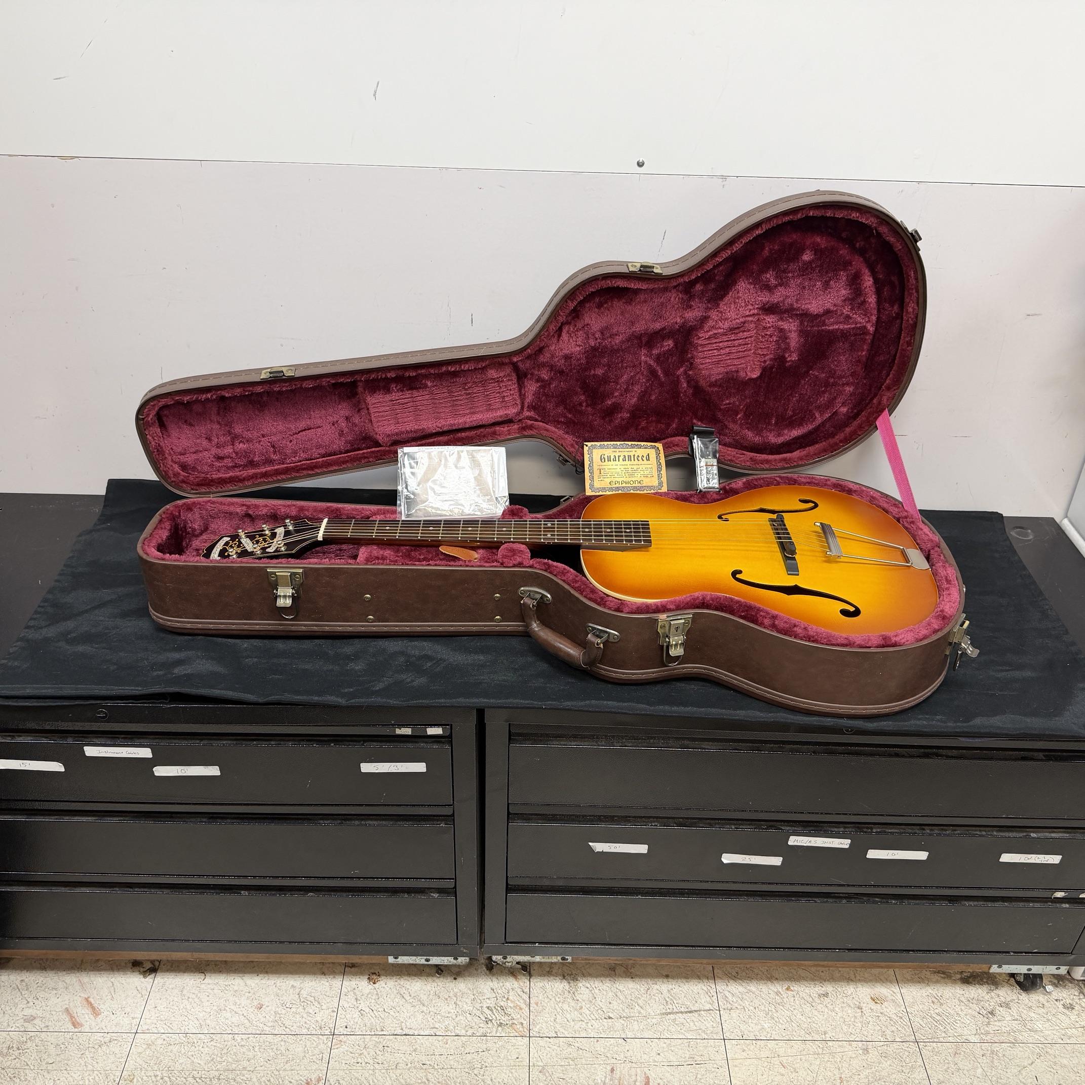 Used Epiphone Masterbilt Olympic Archtop Acoustic Electric Guitar with Case Honey Burst 2016