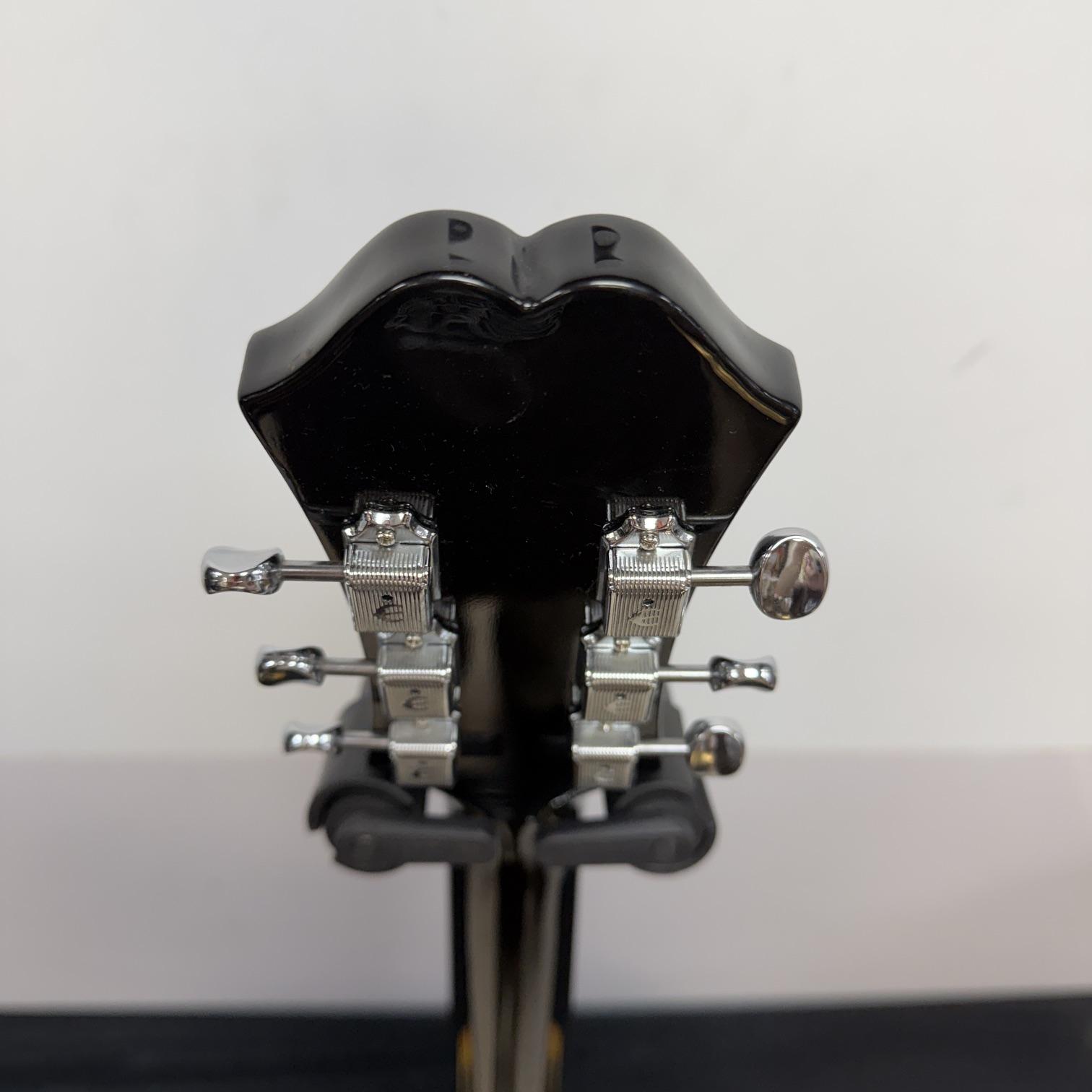 Used Epiphone Casino VS Hollowbody Electric Guitar Bigsby Tremolo with Case Vintage Sunburst 2007 - Image 18