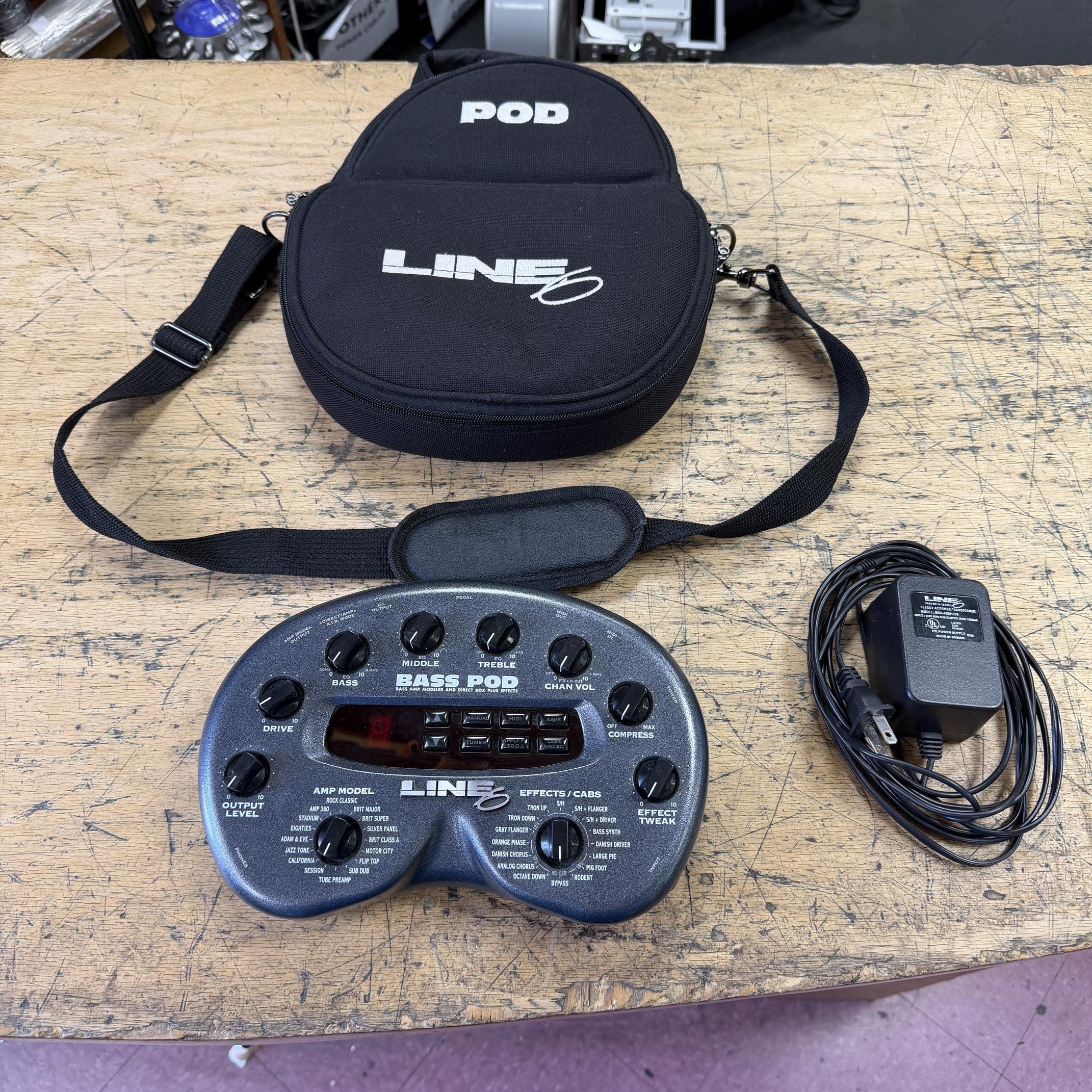 Used Line 6 Bass Pod with Original Gig Bag and AC Adapter