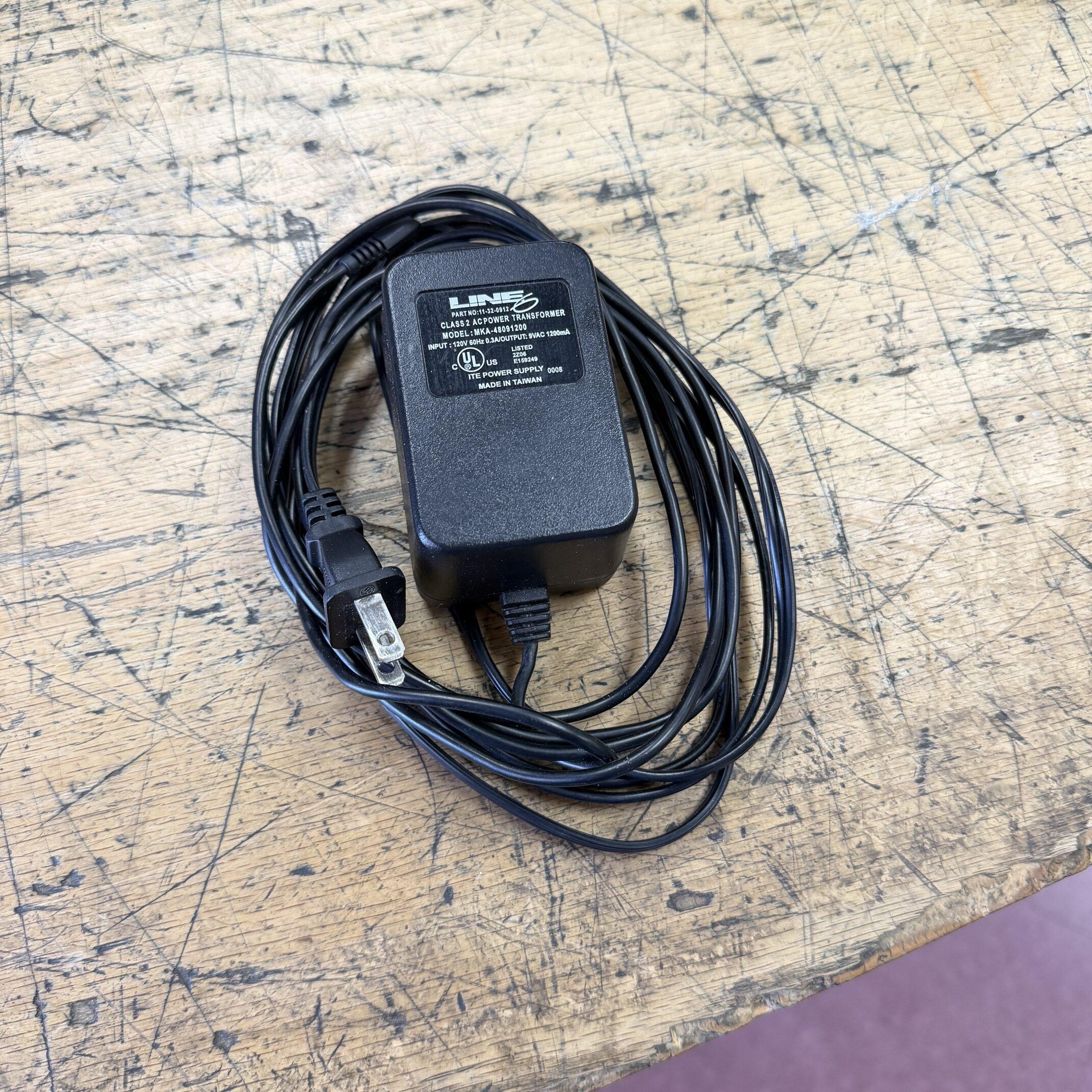 Used Line 6 Bass Pod with Original Gig Bag and AC Adapter - Image 9