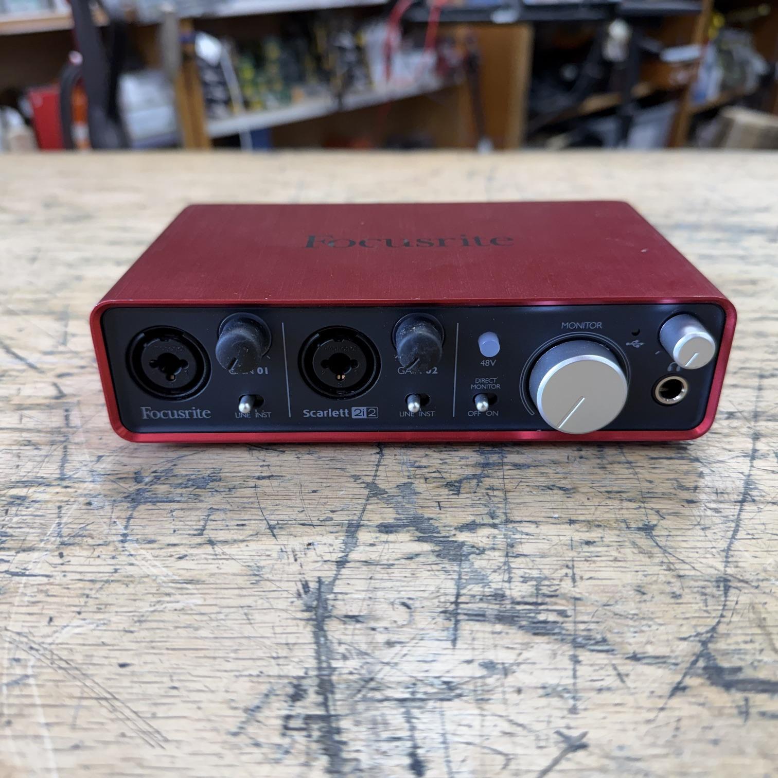 Used Focusrite Scarlett 2i2 First Generation USB 2.0 Digital Audio Recording Interface