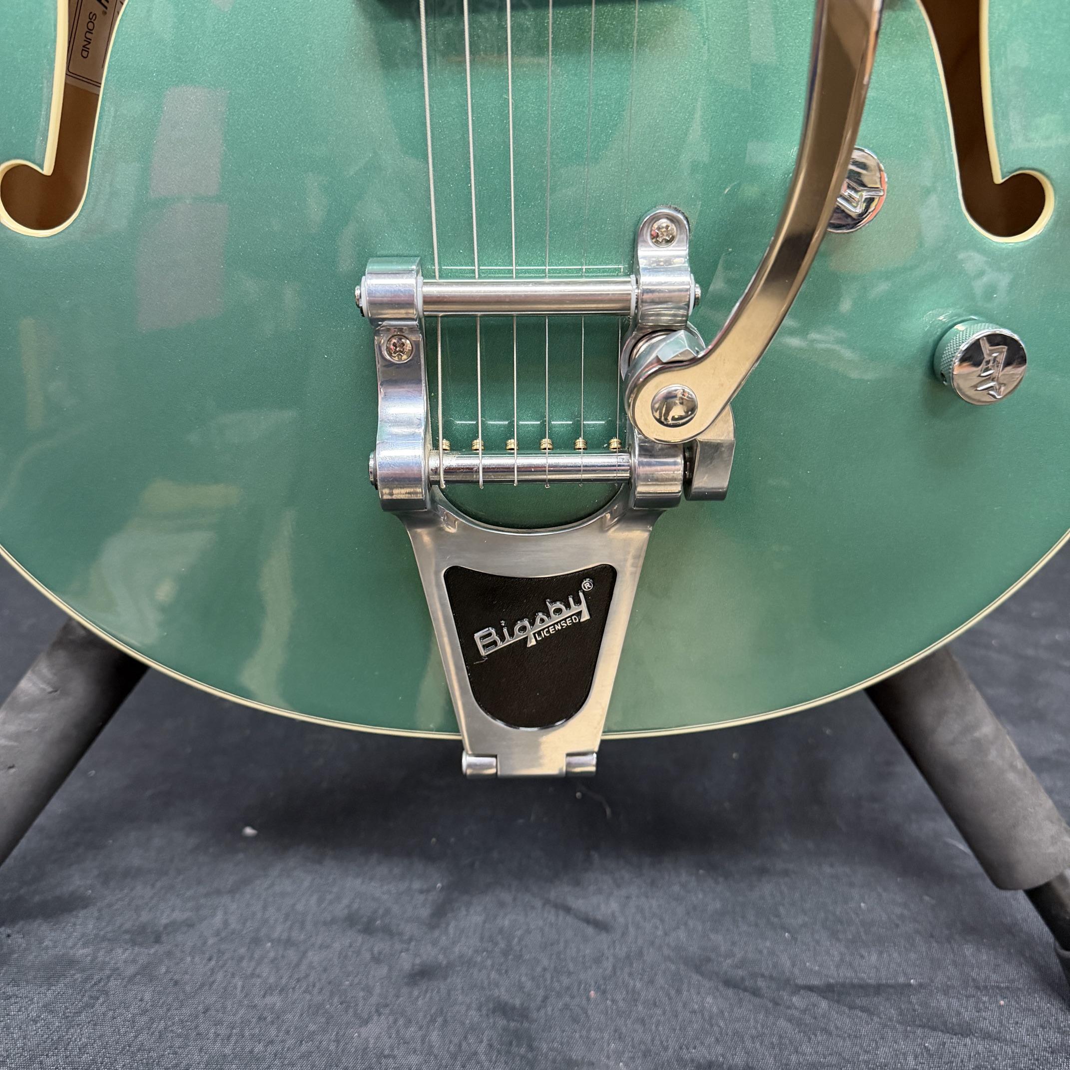 Used Gretsch Guitars G5622T Electromatic Center Block Double-Cut with Bigsby Semi Hollowbody Electric Guitar Made in Korea with Case 2017 Georgia Green - Image 10