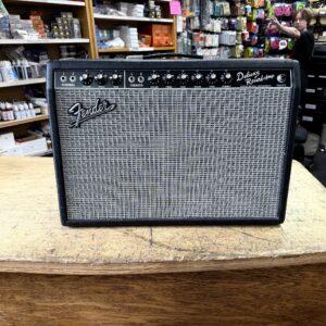 Used Fender 65 DELUXE REVERB Reissue Tube Guitar Amp Amplifier with Footswitch & Cover 2013