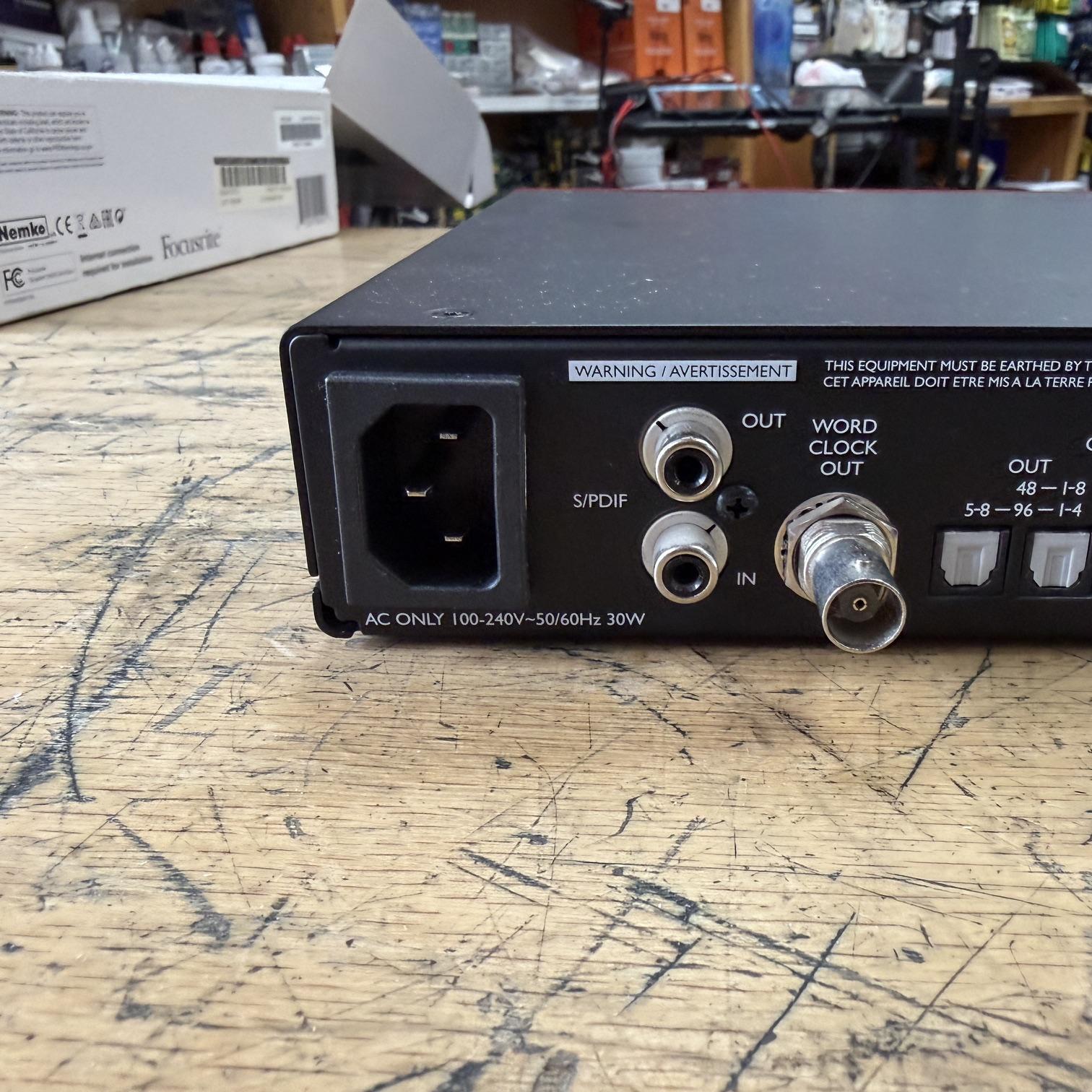 Focusrite Scarlett 18i20 3rd Gen USB Audio Interface with Original Box and Rack Ears - Image 11