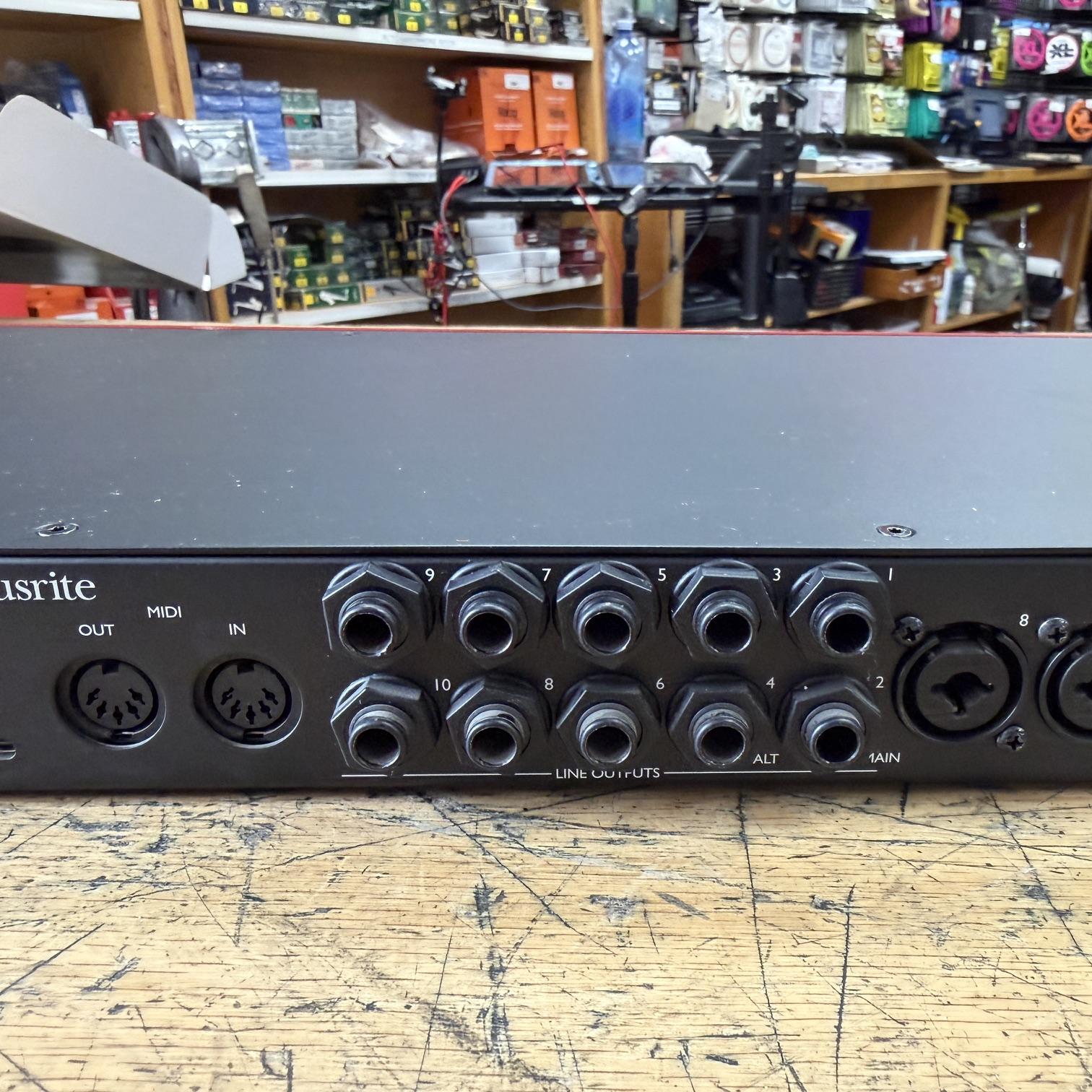 Focusrite Scarlett 18i20 3rd Gen USB Audio Interface with Original Box and Rack Ears - Image 13