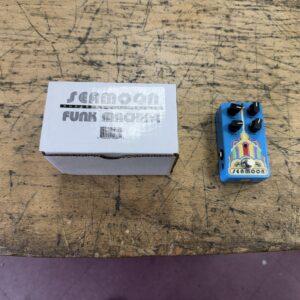 Used Seamoon Funk Machine Bass Envelope Filter Guitar Pedal with Original Box