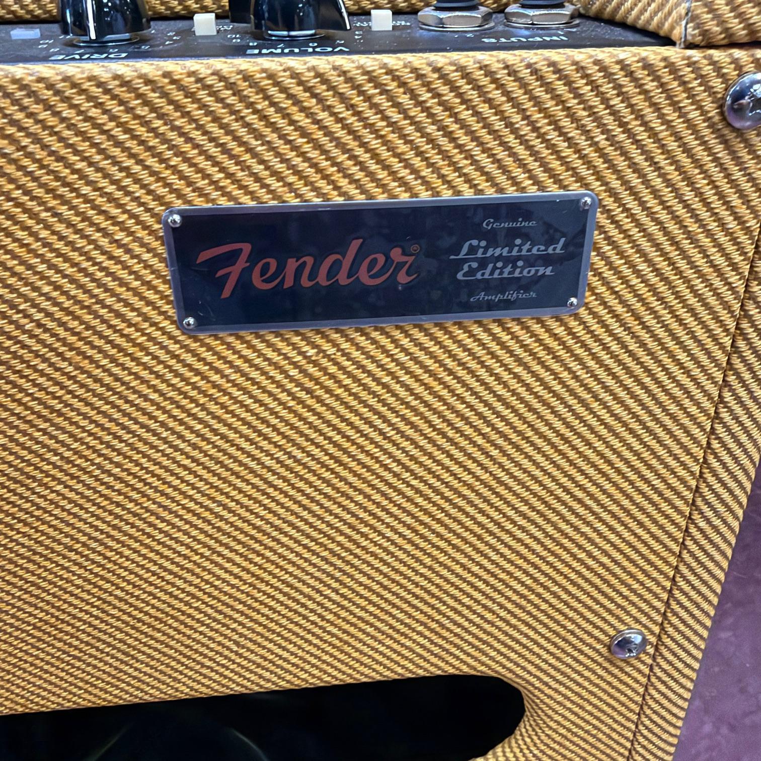 Used Fender Hot Rod DELUXE IV Limited Edition FSR Tweed Tube Guitar Amp Amplifier with Cover - Image 12