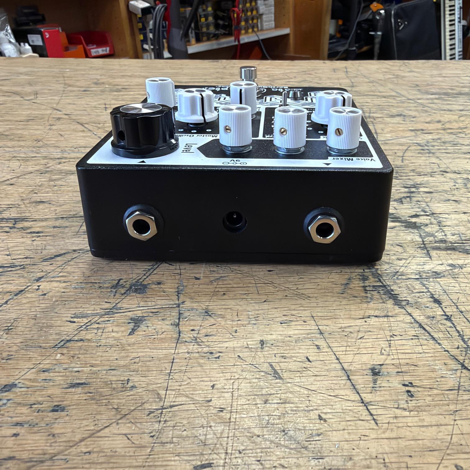 Used Earthquaker Devices Data Corrupter Modulated Monophonic Harmonizing PLL Guitar Pedal - Image 5