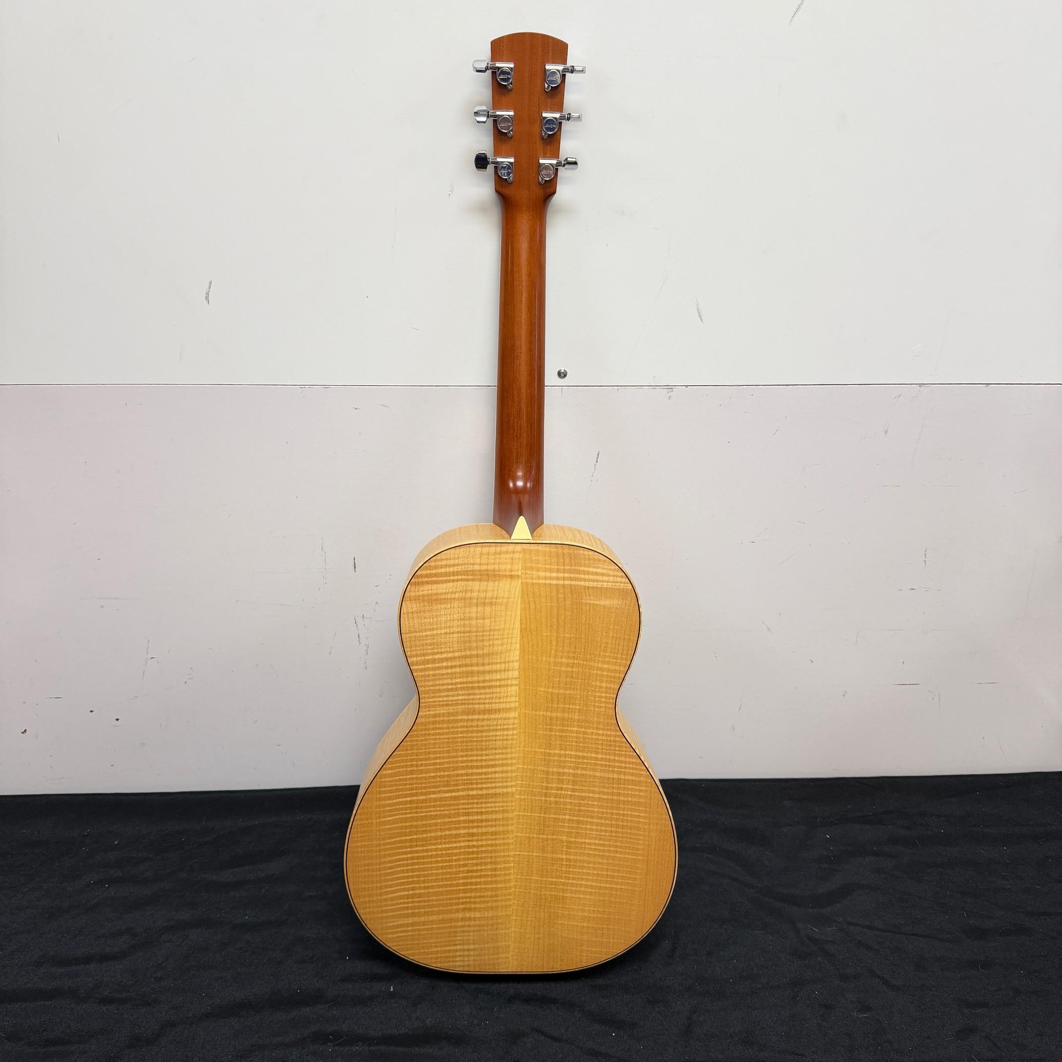 Used Larrivee O-01 Parlor Guitar Maple Special Edition Acoustic Guitar with Case Flame Maple 2003 - Image 13