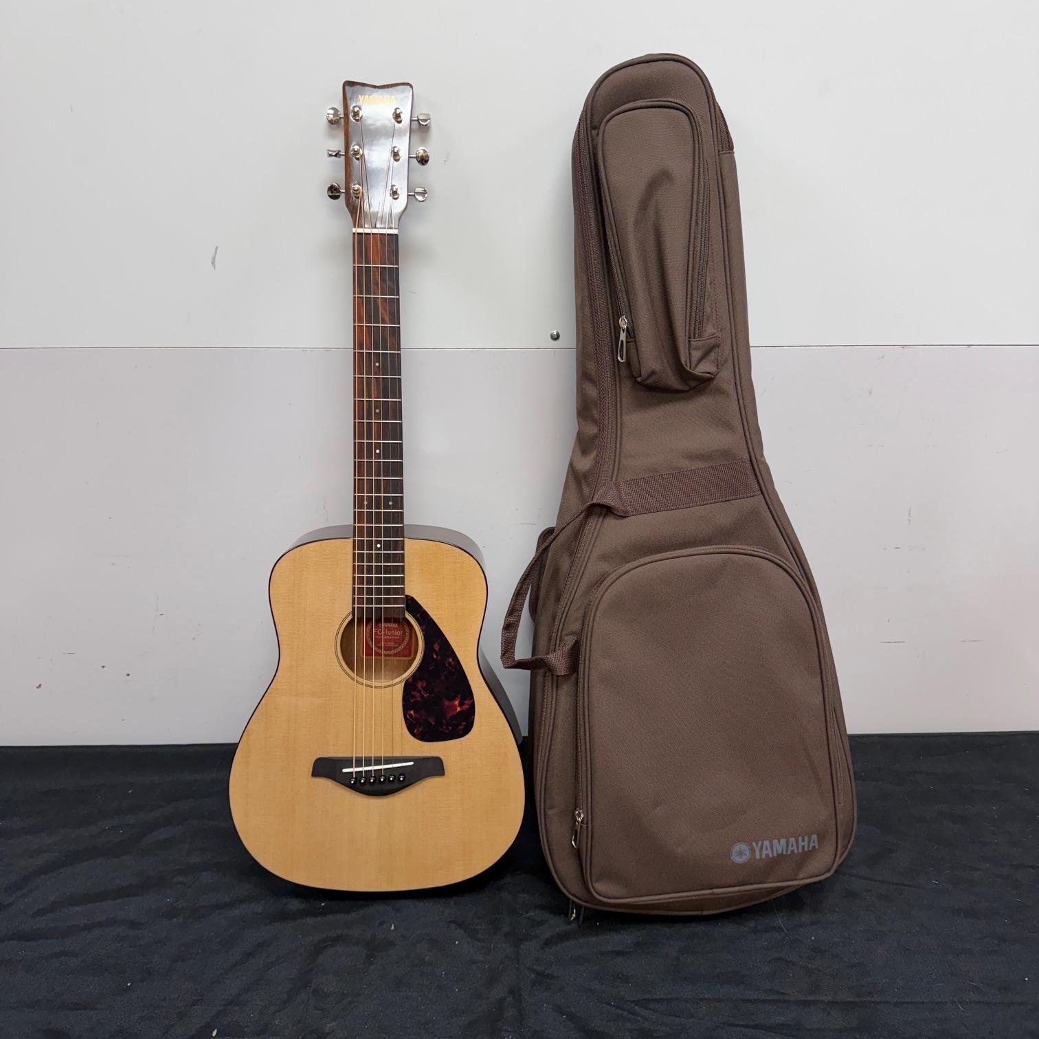 Used Yamaha FG-Junior JR2S 3/4 Size Acoustic Guitar Natural w/ Solid Spruce Top with Yamaha Gig Bag