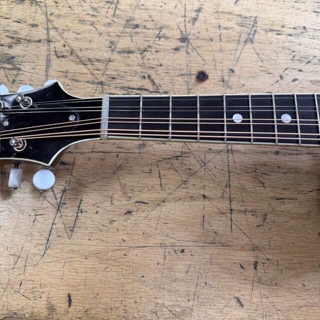 Used The Kentucky KM-1000 Master Model F-Style Acoustic 8-String Mandolin - Image 4