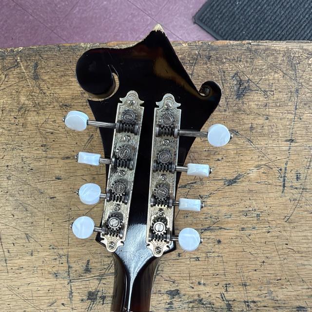 Used The Kentucky KM-1000 Master Model F-Style Acoustic 8-String Mandolin - Image 13