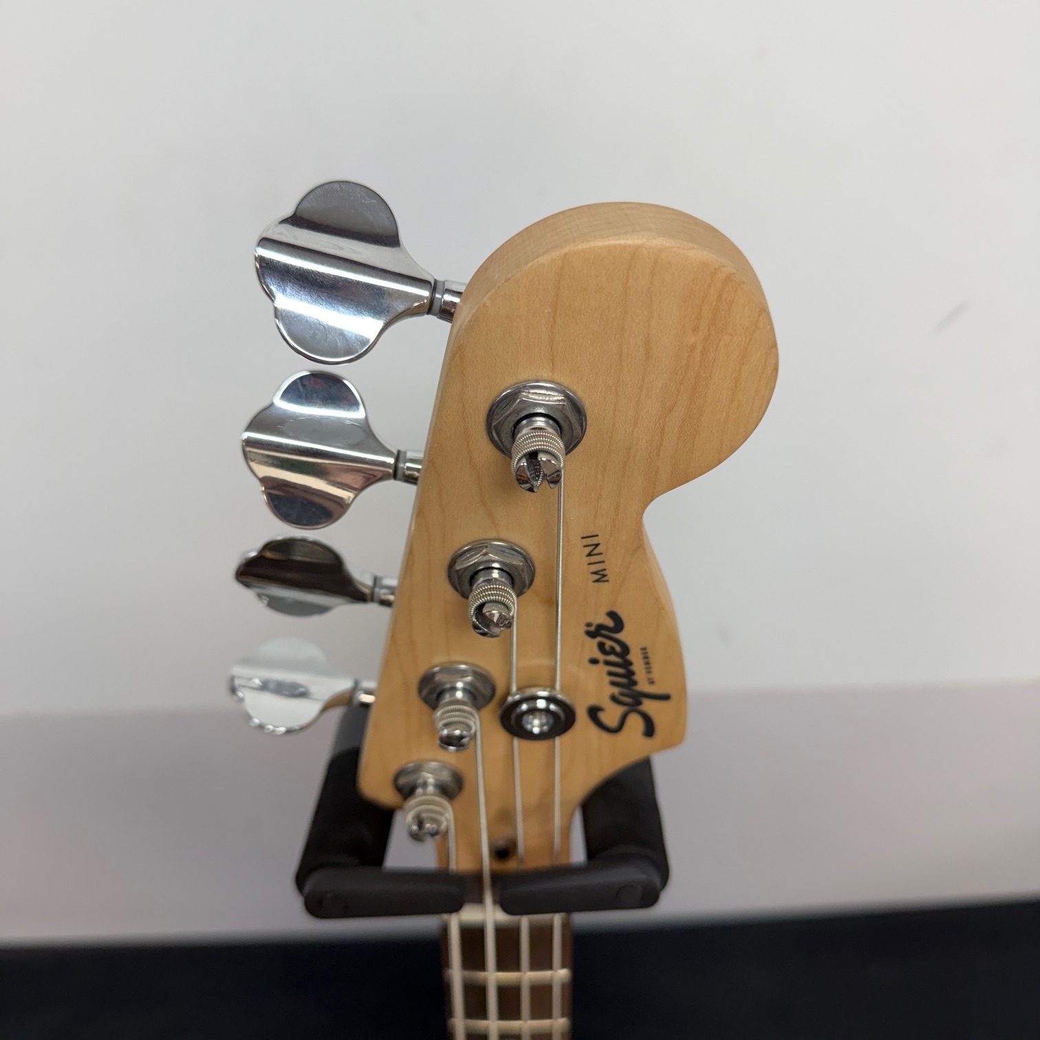 Used Squier Precision P Bass Mini Electric Bass Guitar Dakota Red Laurel Fingerboard 2024 - Image 2