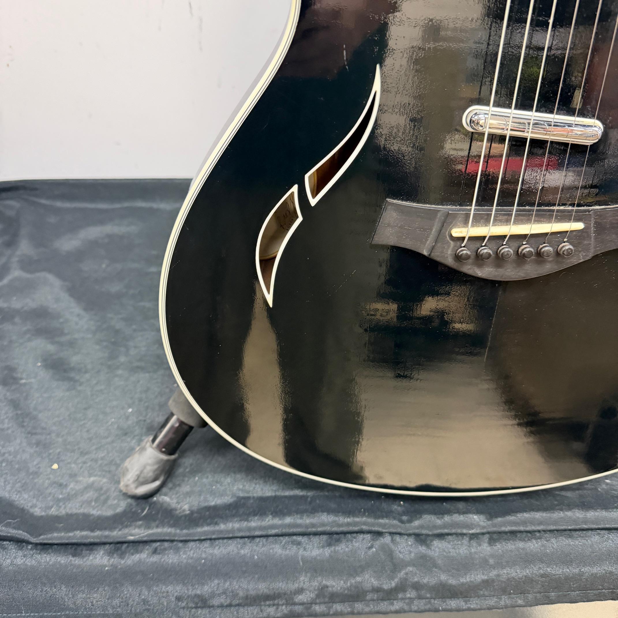 Used Taylor T5-S1 Standard Maple Electric Guitar 2005 - 2013 - Translucent Black Edgeburst - Image 10
