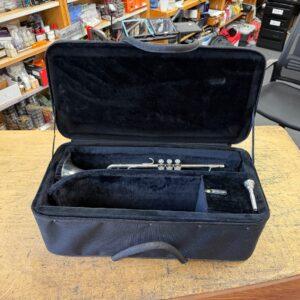 Vintage Getzen Eterna 700 Silver Bb Trumpet with Pro Tec Getzen 5C Mouthpiece Case 1972-1975 Just Serviced