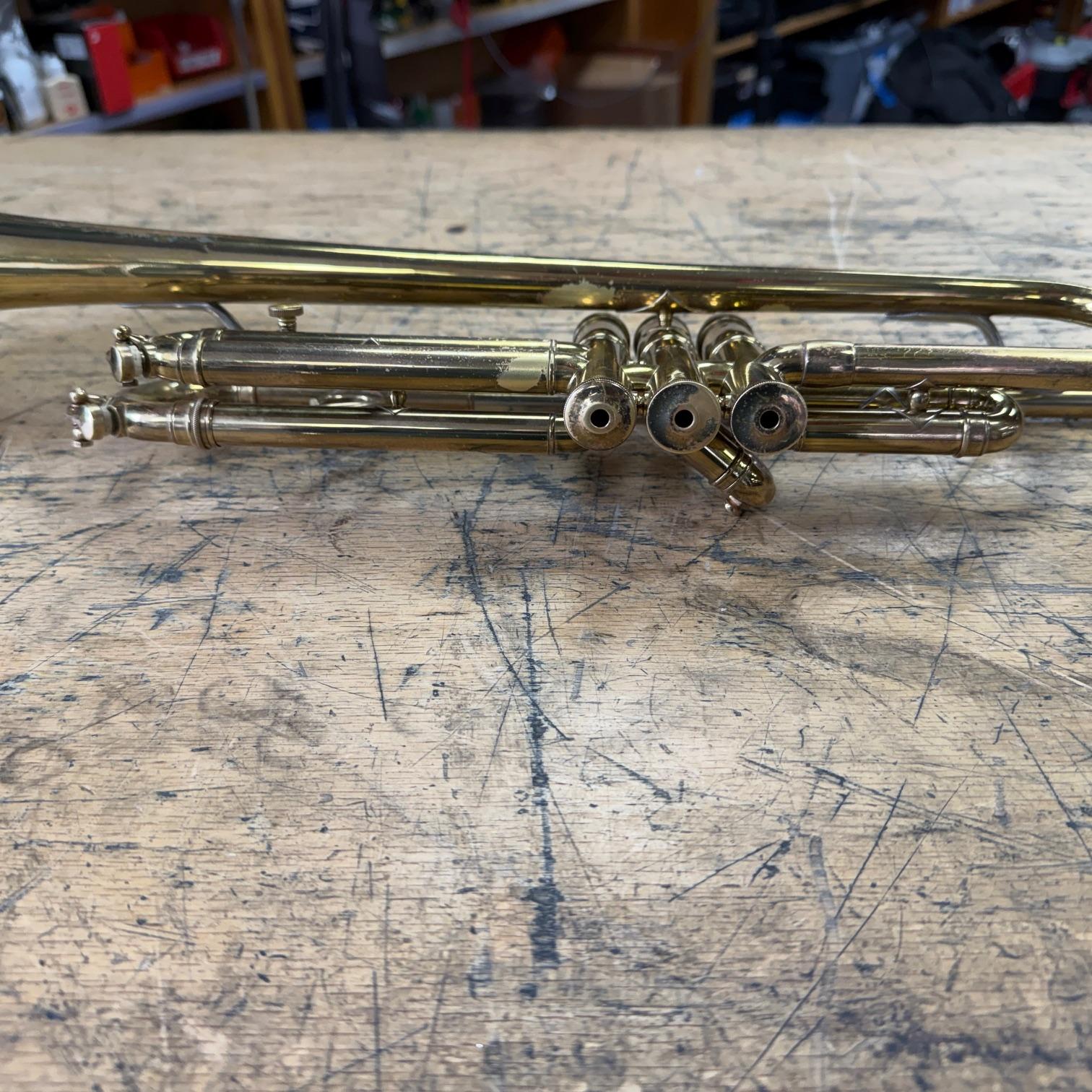 Vintage Selmer Signet Bb Trumpet Just Serviced with Reynolds Case 1952 - Image 18