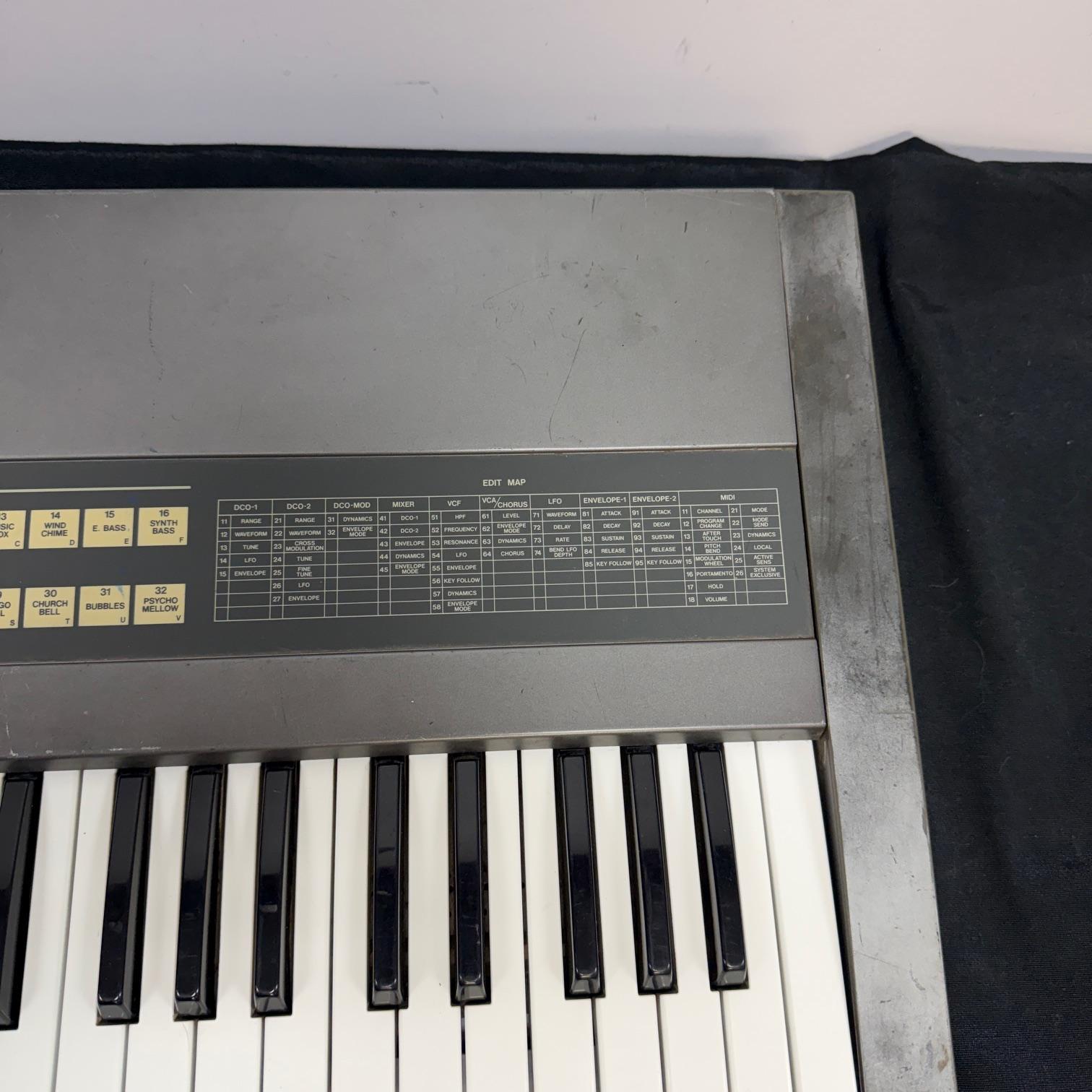 Vintage Roland JX-8P Polyphonic Synth Synthesizer Keyboard Made in Japan - Image 10