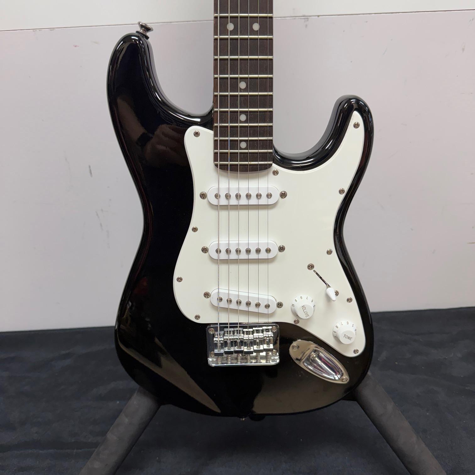Used Squier Mini Strat Stratocaster Electric Guitar Black - Image 6