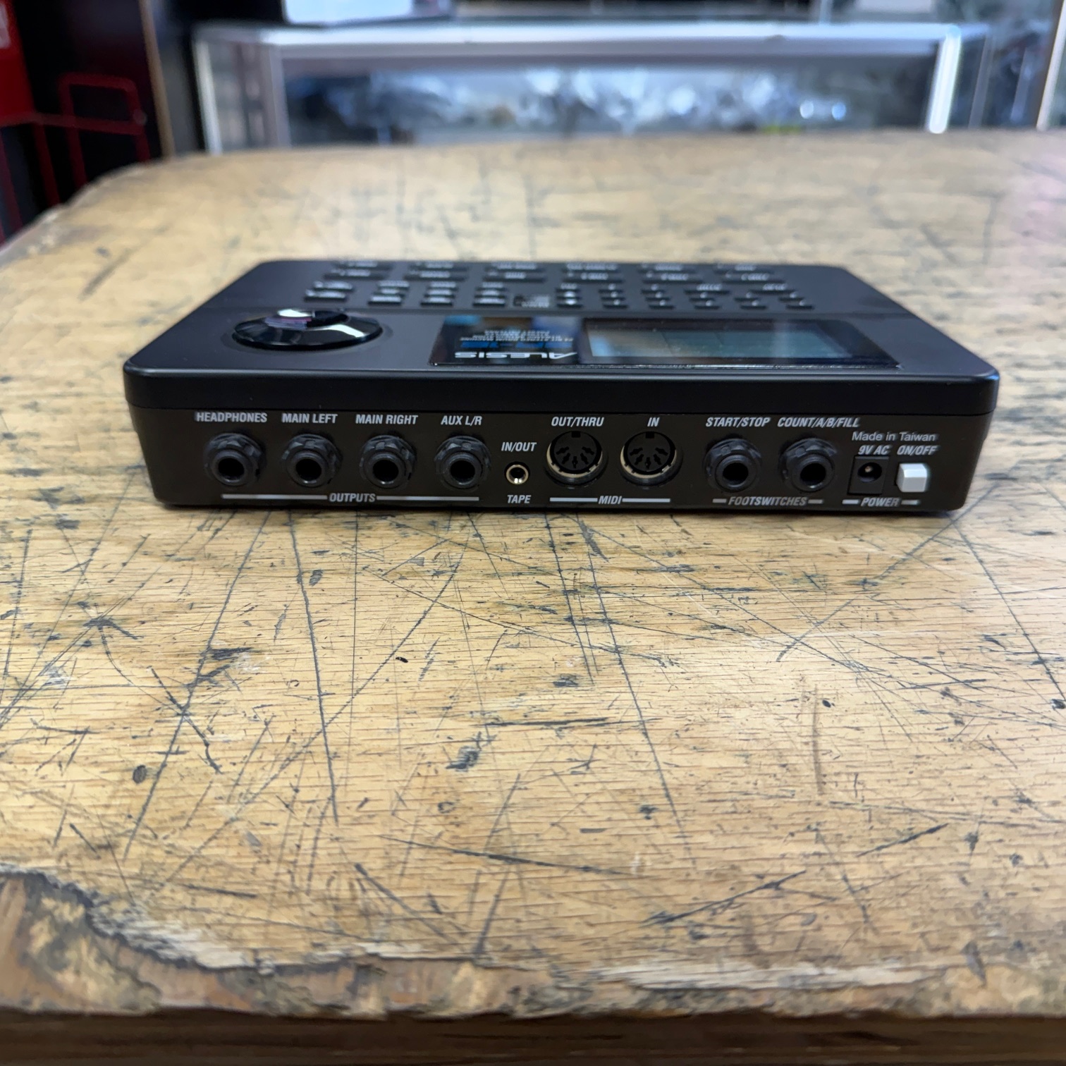 Used Alesis SR-16 Drum Machine with Original Box Manual and AC Adapter - Image 9